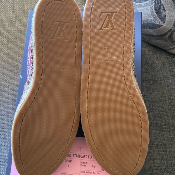 Authentic women’s Louis Vuitton espadrilles NEW - Picture 3 of 5